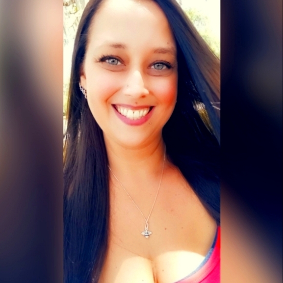 Meet your Posher, Cassie - Picture 1 of 1